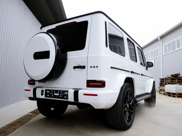 MERCEDES BENZ G-class AMG G63 вид сзади